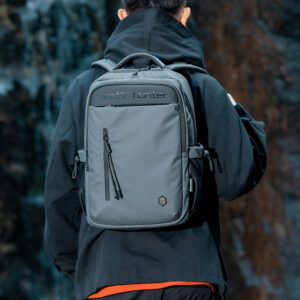 Arctic Hunter B00534